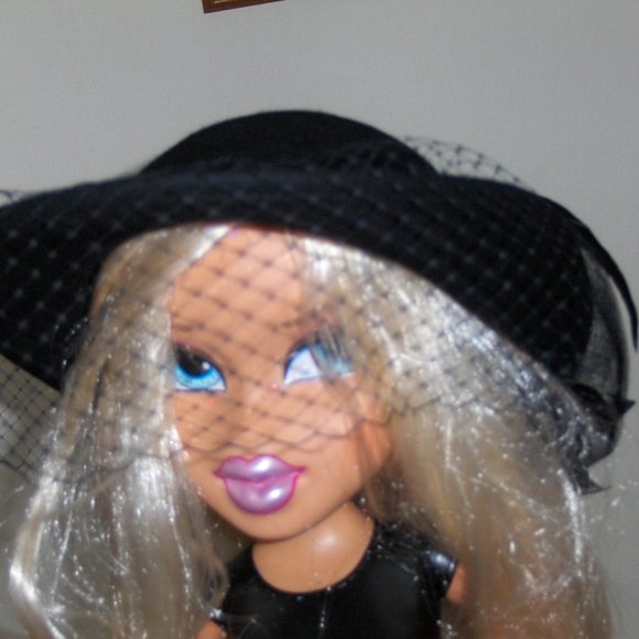 Lancaster Women's Black Hat with Feathers and Netted Felted Wool - Picture 14 of 15